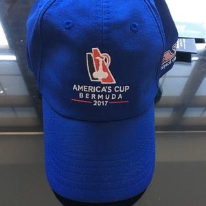 NWT Vineyard Vines Performance Hat Ltd. Ed.